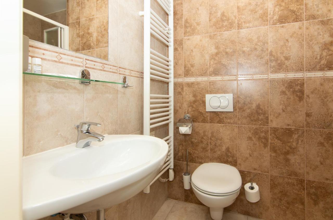 Residence Marina Rose M Apartment By Locap Group ポルトローシュ エクステリア 写真